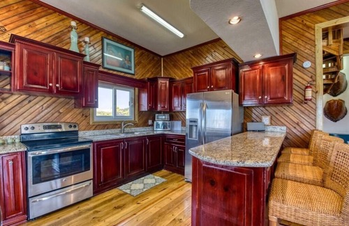 Jonesville House | Casa Grande, 4 Bedroom Home with Amazing Ocean Views