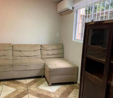 Foz do Iguacu House | casa grande para até 15 pessoas
