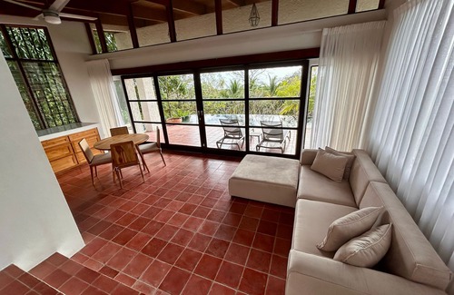 Santa Barbara House | Casa Hideaway - a tranquil retreat in central Guiones