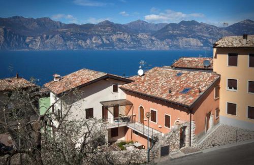 Cassone Apartment | Casa Higieia