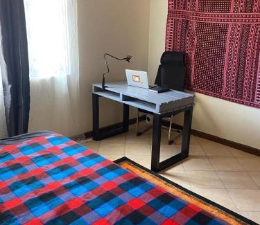Kireka Apartment | Casa Holmes
