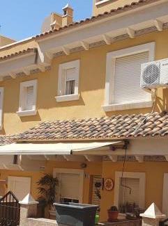 Castillo de Montemar House | Casa Horadada
