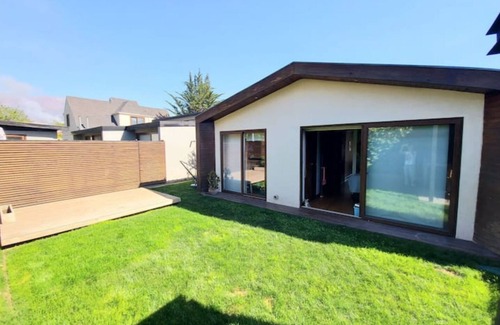 Apoquindo House | Casa in Las Condes - Quincho, Close to Metro