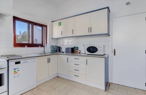 Vale de Covo Villa | Casa Irena Spacious 4 Bedroom Offering Private Heated Pool