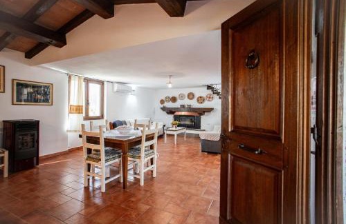 Dorgali House | Casa Iriai