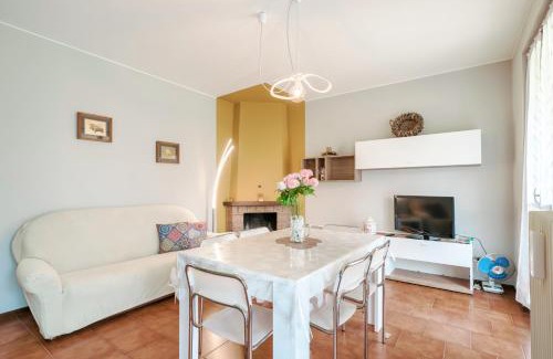 San Martino della Battaglia Apartment | Casa Maria - trilocale con patio, garage e WiFi