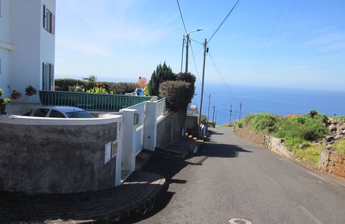 Estreito da Calheta House | CASA IVA 3 bedroom, 3 bathroom House with swimming pool and sea views