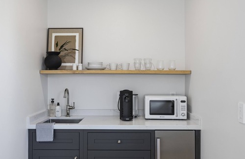 Laguna Apartment | Casa Jardin Unit 11-Boutique Suite in Downtown Santa Barbara