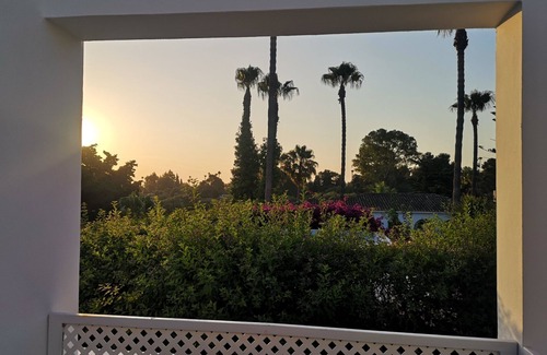 Sotogrande Villa | Casa Julieta - spacious family villa w/private pool in large garden
