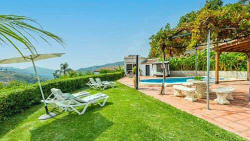 Canillas de Albaida House | Casa La Lomilla Canillas de Albaida by Ruralidays