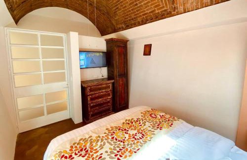 Colonia San Antonio Apartment | Casa La Luz #2 Private One- bedroom Apartment with Full Kitchen and Private Roof Terrace