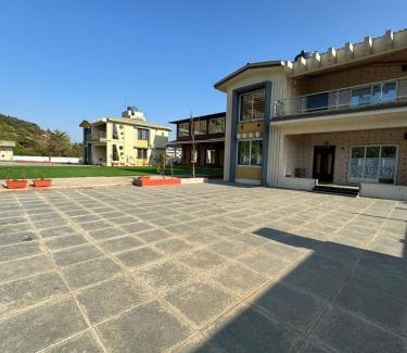 Kune N.m. Villa | Casa La Twins