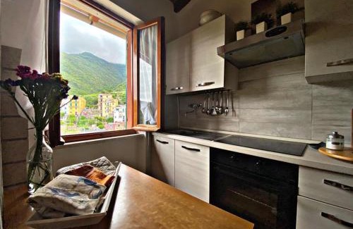 Corniglia Apartment | Casa Largo Taragio