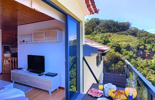 Sao Jorge House | Casa Leão de Ouro by LovelyStay