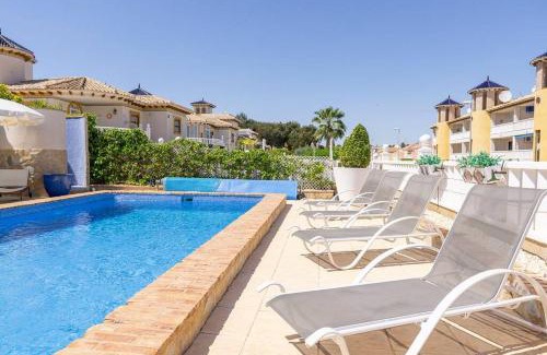 Orihuela Costa Villa | Casa Lilly-Rose, a beautiful 3 bedroom detached villa a short walk to the Villamartin Plaza & Golf course