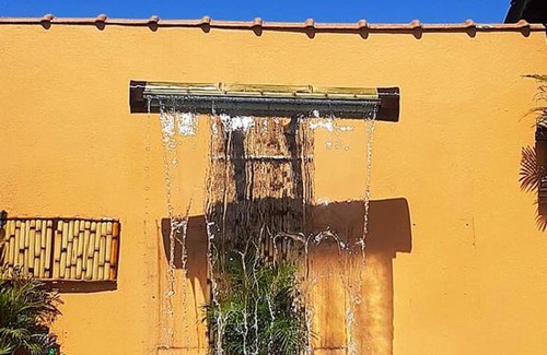Jardim Santa Tereza House | Casa linda com Piscina e Jogos, pertinho da Praia