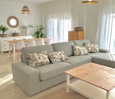 Velilla-Taramay House | Casa Los Pinos