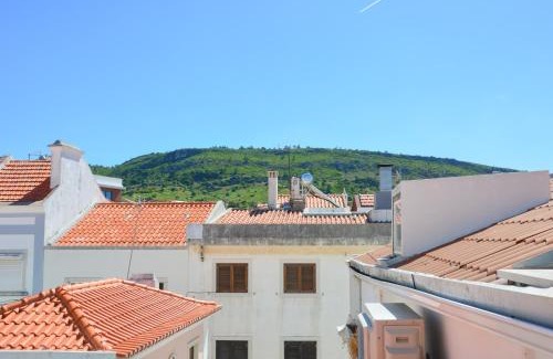 Sesimbra Apartment | Casa Luminosa - 160m to the beach, located in the Historical Center of Sesimbra