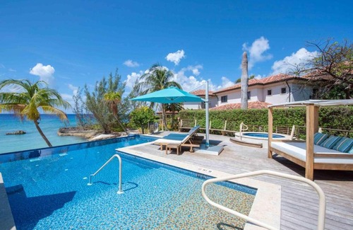 George Town House | Casa Luna 15 by Grand Cayman Villas & Condos