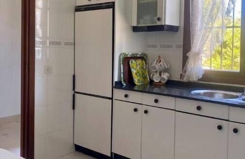 Souto Cottage | Casa Lupe – Country House with Garden & BBQ