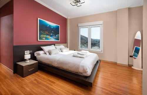Rincon de la Victoria House | Casa Magnolia 4BR, Pool, BBQ & Sea View