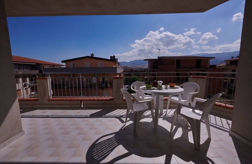 Badolato Marina Apartment | CASA MAJA BADOLATO Apartment with Terrace 14