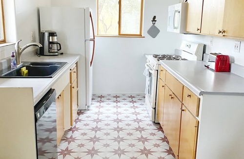 Midpines House | Casa Manzanita in Midpines! 26 miles to Yosemite!