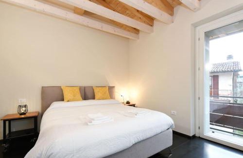Salo House | Casa Margherita - new house in the ancient hamlet