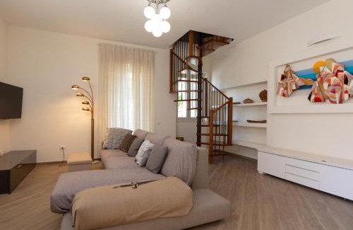 Olbia Apartment | Casa Marina con Patio by Wonderful Italy