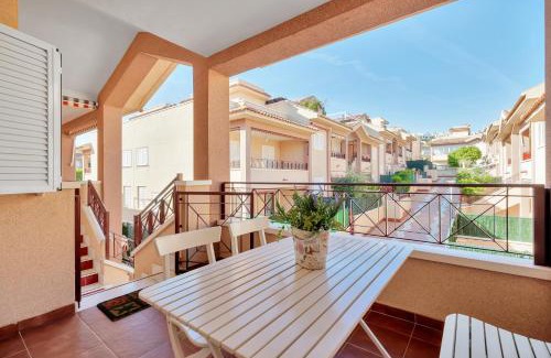 Los Arenales del Sol House | Casa Mario