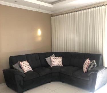 Jardim Ipe Apartment | Casa Mary Prox Hospital Samaritano Vista para Ibituruna