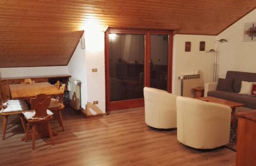 Aprica House | Casa Maura