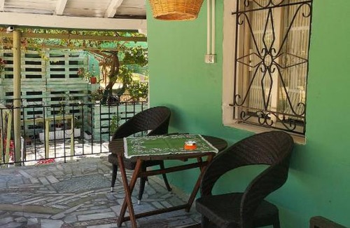 Ormos Panagias House | Casa Meli 2