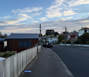 Dunedin Apartment | Casa Miguelle a Private 1br mini house