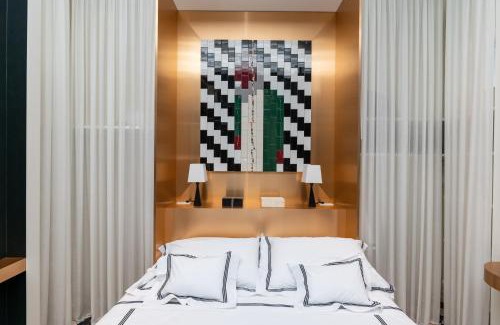 Rome City Centre Apartment | Casa Morgana - The Pantheon Balcony Suite