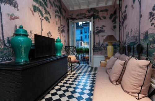 Rome City Centre Apartment | Casa Morgana - The Pantheon Balcony Suite