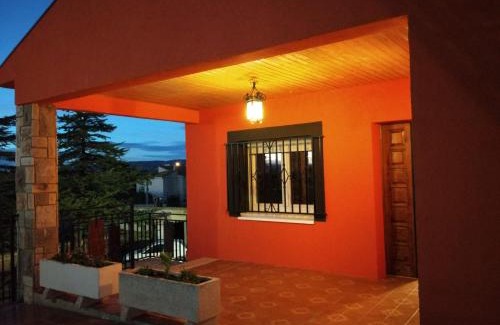 Teruel House | Casa naranja
