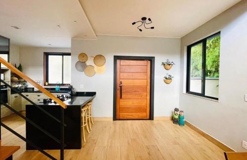 Nova Friburgo House | Casa no centro com churrasqueira