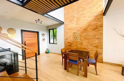 Nova Friburgo House | Casa no centro com churrasqueira