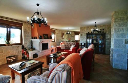 Aguino House | Casa Os Castelos