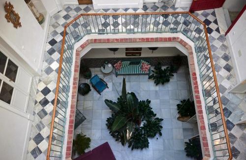 Old Town Villa | CASA PALACIO PRIVADO EN CADIZ CAPITAL - by Andalusian Glory