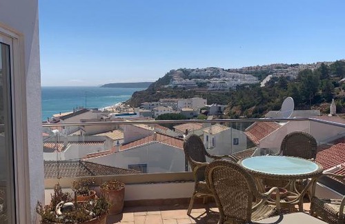 Salema Apartment | Casa Pedro in Salema - Oceanview & beach