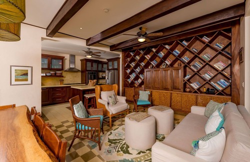 Las Catalinas House | Casa Pinita - Great for Social Vacations, Just a Few Steps from the Beach.