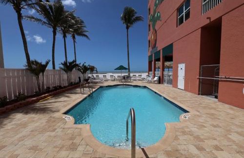 Fort Myers Beach Apartment | Casa Playa Resort