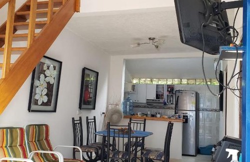 Melgar House | Casa Quinta Camino De Los lanceros