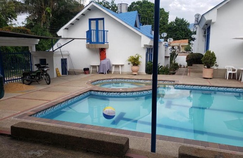 Melgar House | Casa Quinta Camino De Los lanceros