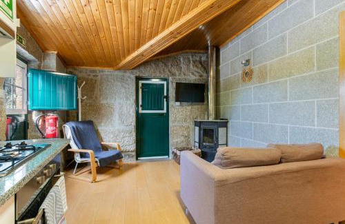Seia House | Casa Rústica T2 com Salamandra e Cozinha - Seia - Serra da Estrela - Casa do Loureiro II