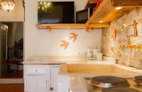 Suvereto Apartment | Casa Raffaella 1 Tuscan charm in medieval Suvereto