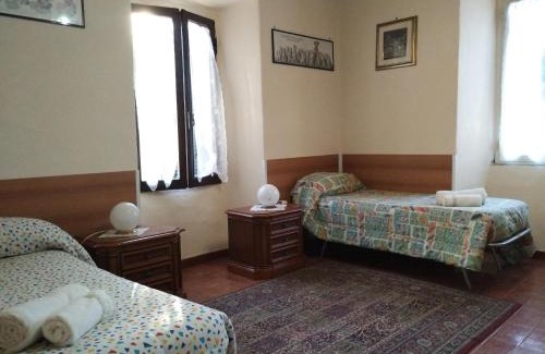Campagnano di Roma Apartment | Casa Regina - Francigena e Autodromo Vallelunga 2BD 1BH