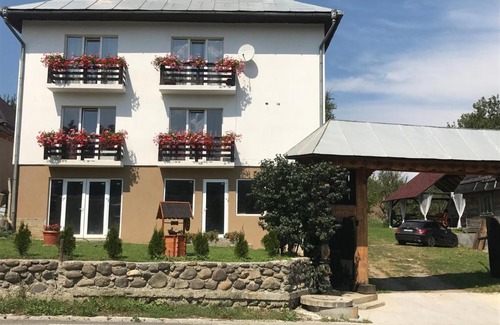 Calinesti House | Casa Relax